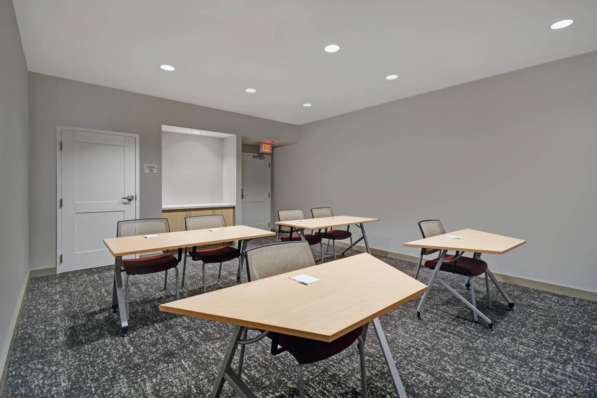 Towneplace Suites By Marriott Fall River Westport Eksteriør billede